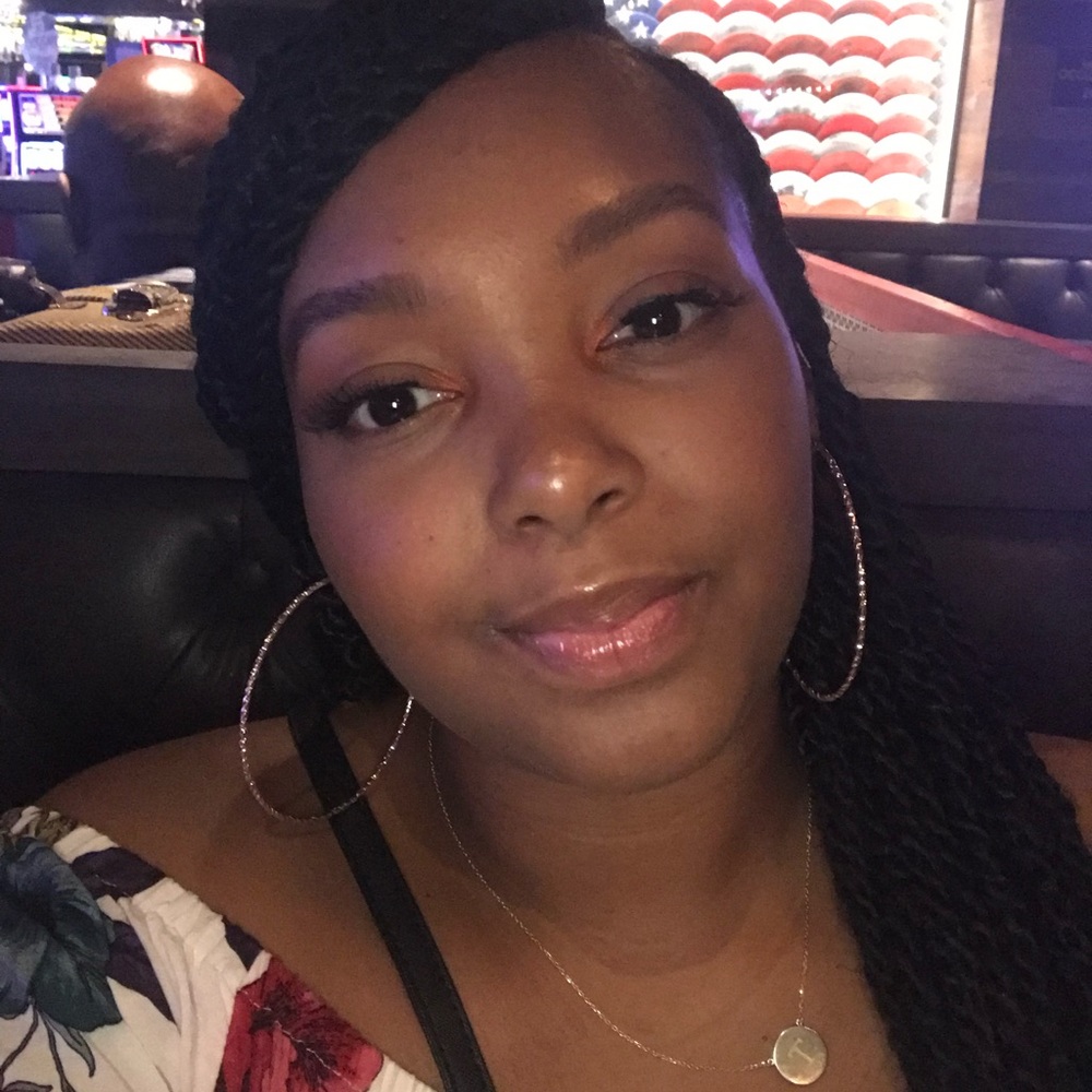 Meet your Posher, Tonisha